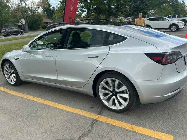 Tesla Model 3 Long Range