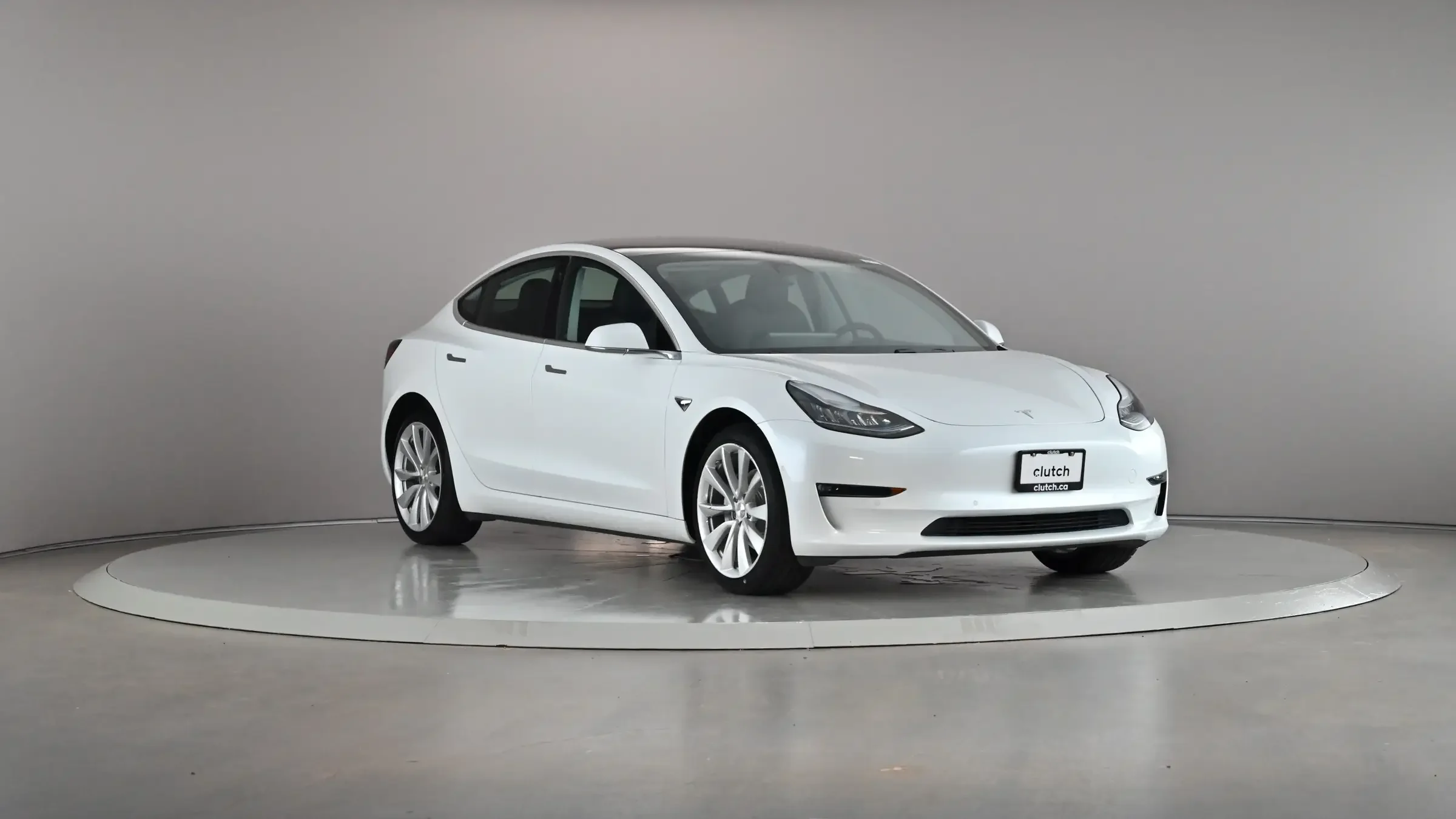 Tesla Model 3 Standard Range Plus - Photo 1