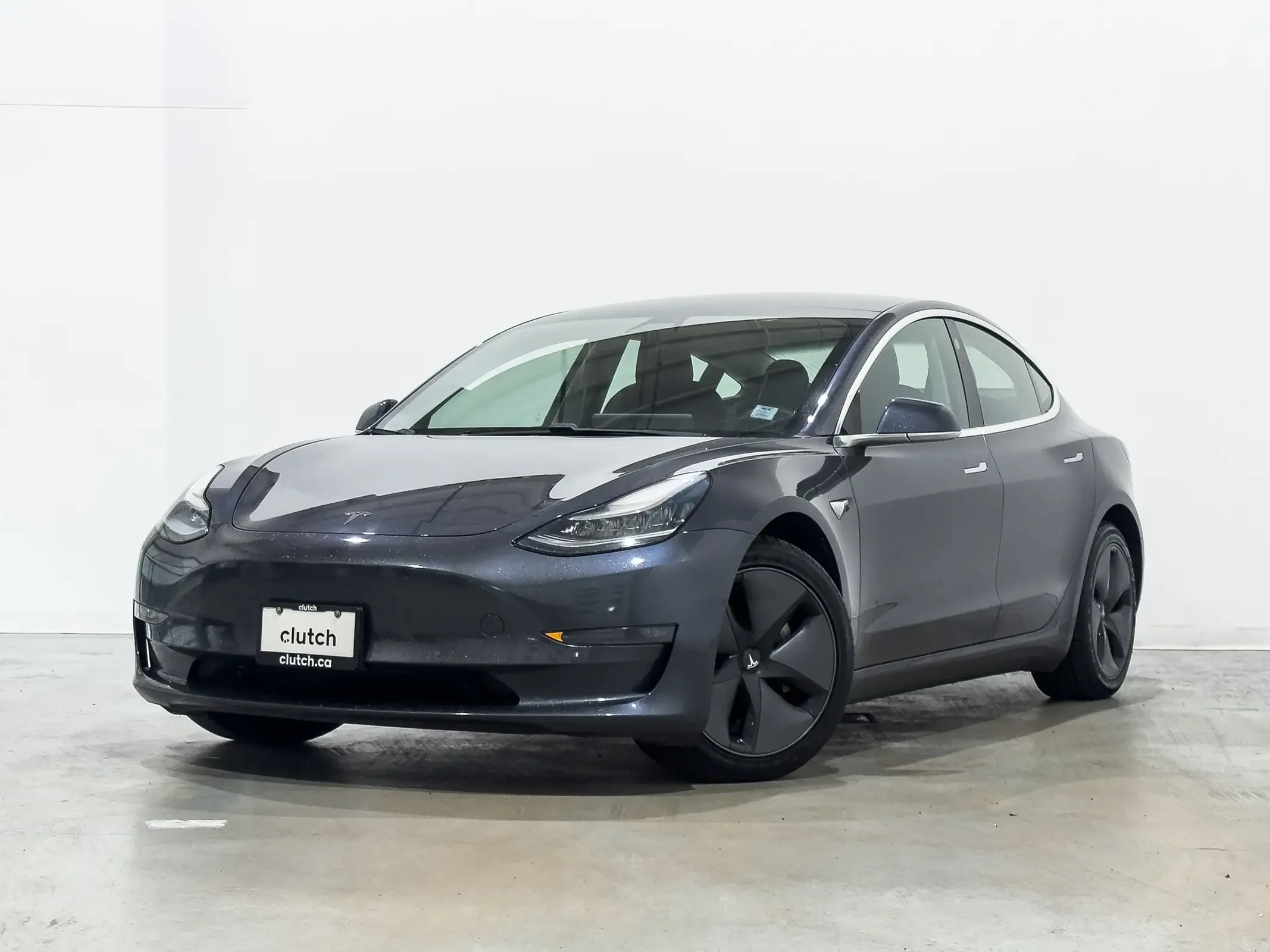 Tesla Model 3 Long Range - Photo 2