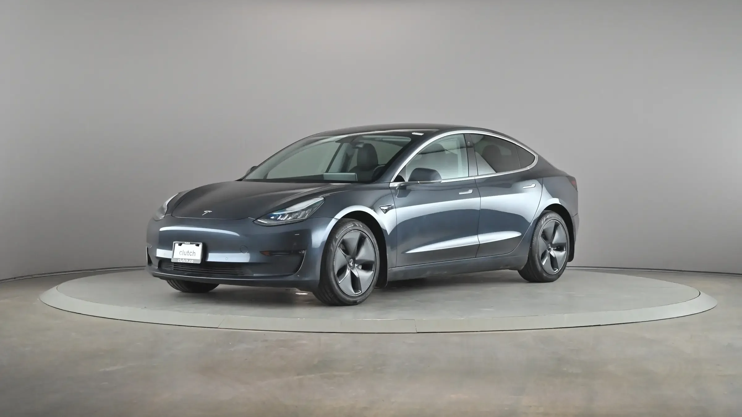 Tesla Model 3 Long Range - Photo 2