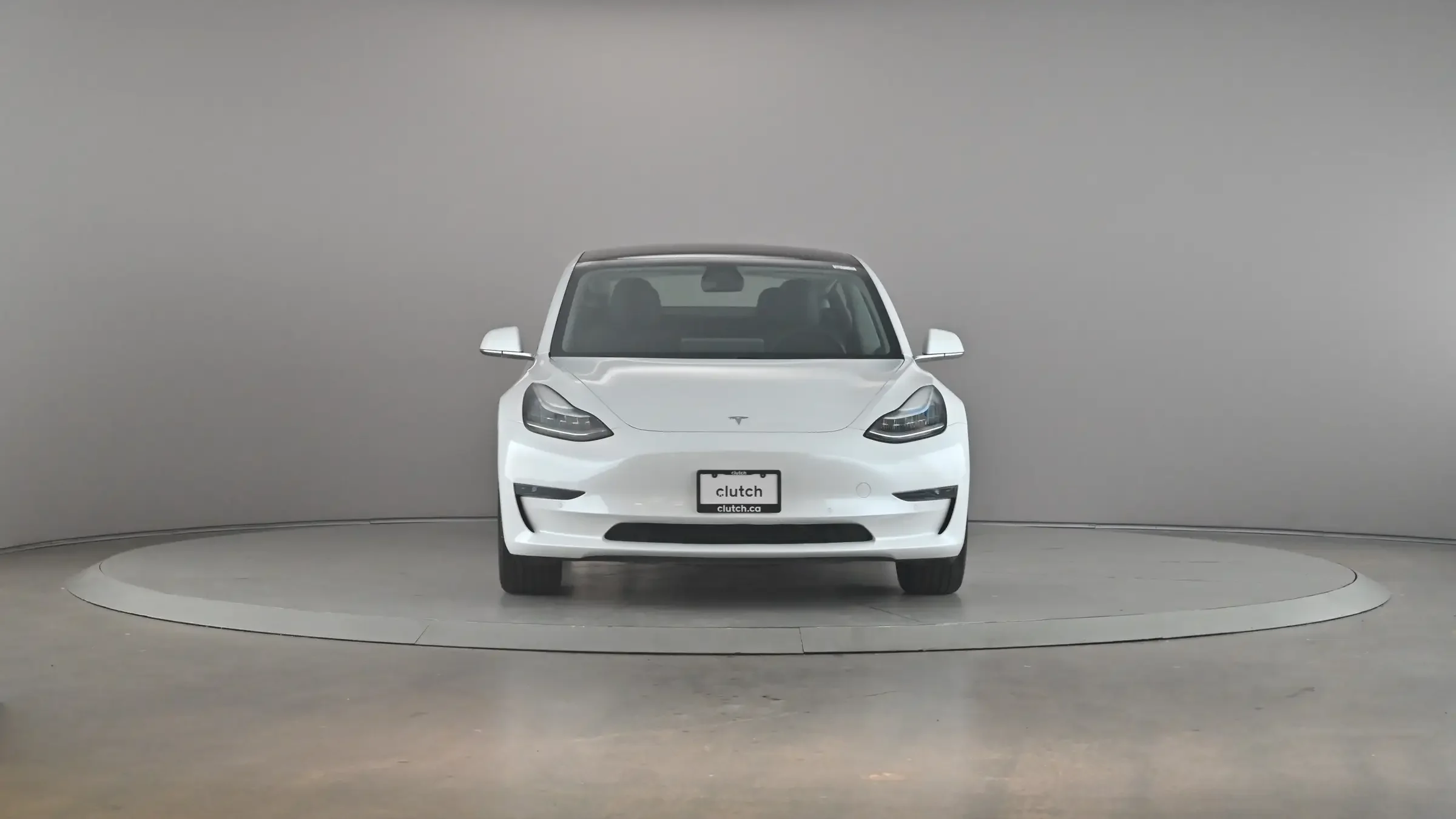 Tesla Model 3 Standard Range Plus - Photo 2