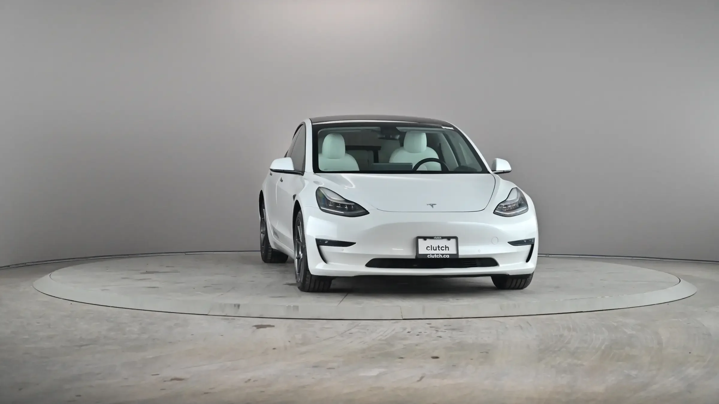 Tesla Model 3 Standard Range - Photo 1