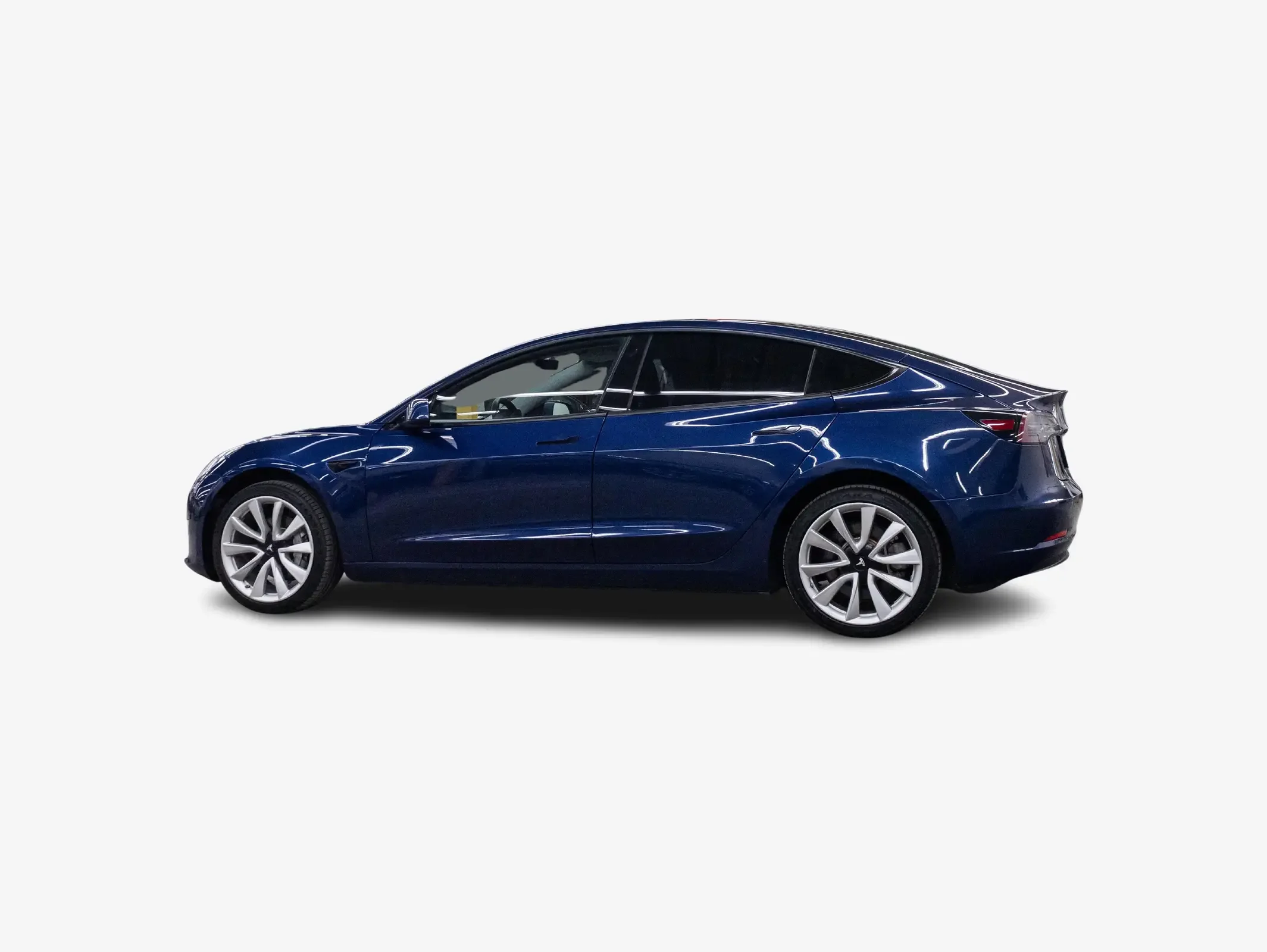 Tesla Model 3 Standard Range Plus - Photo 1