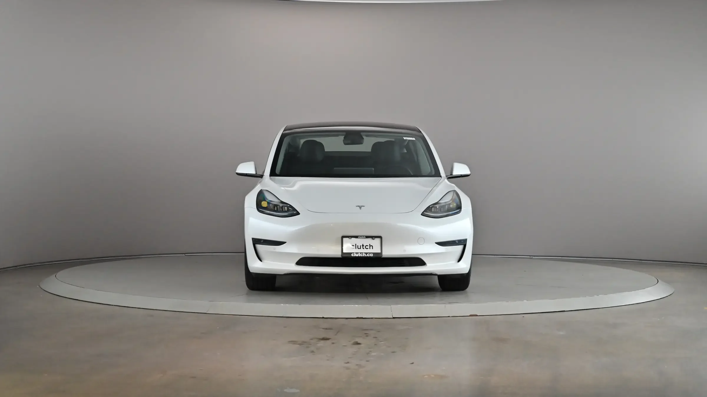 Tesla Model 3 Standard Range Plus - Photo 2