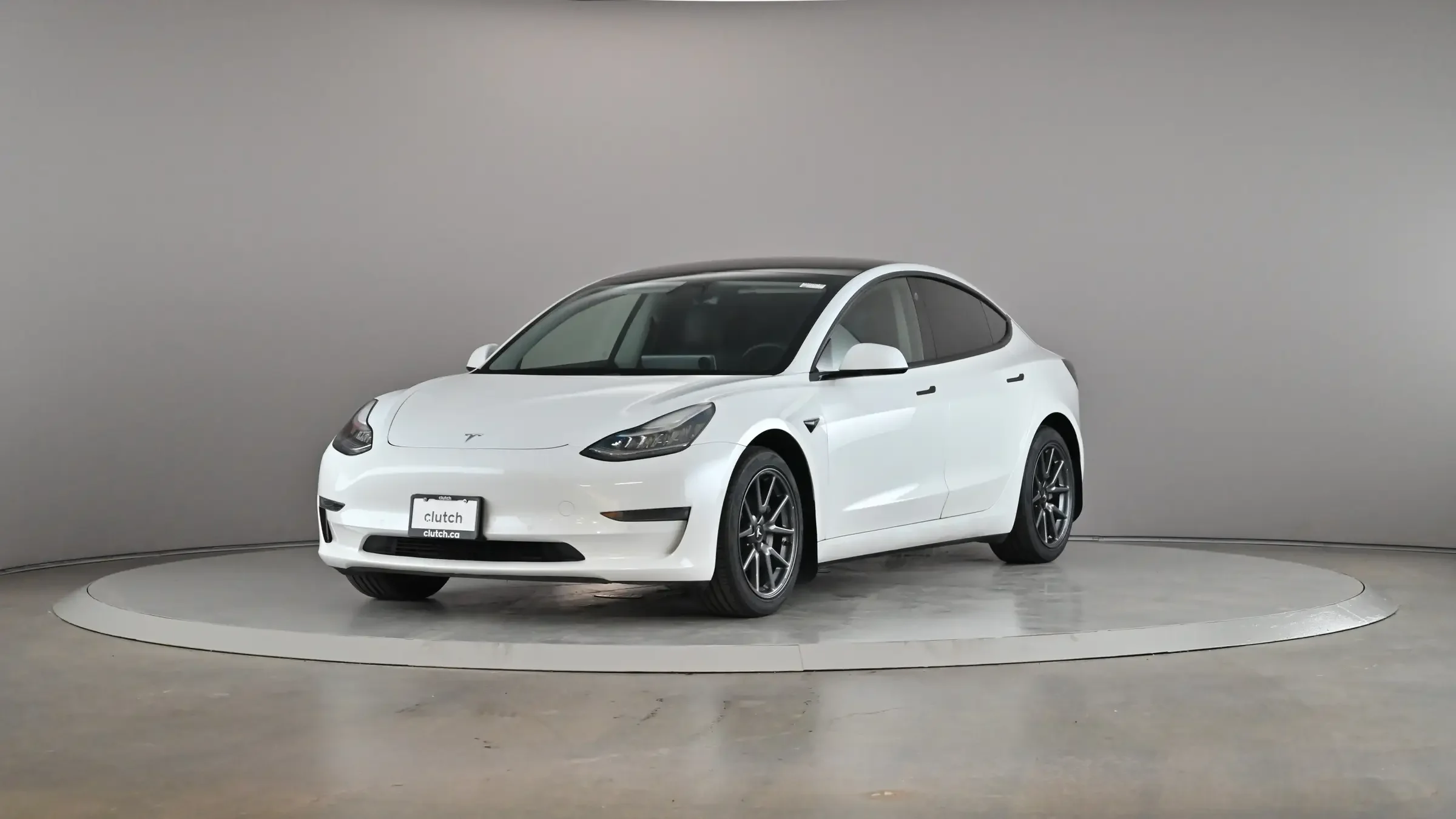 Tesla Model 3 Standard Range Plus - Photo 3