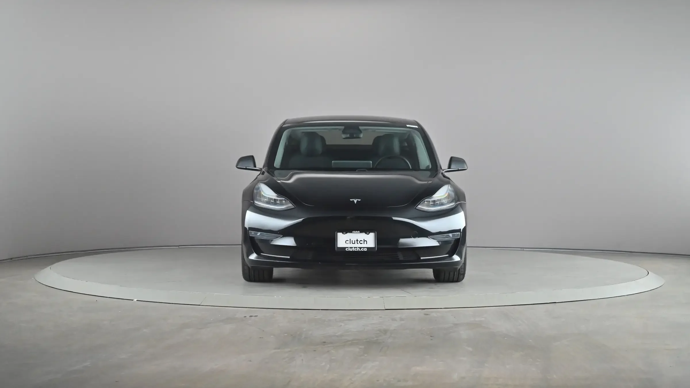 Tesla Model 3 Standard Range Plus - Photo 2