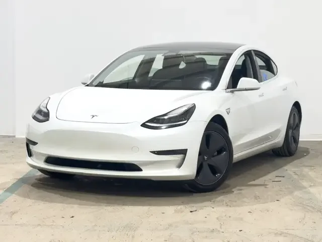 Tesla Model 3 Standard Range Plus - Photo 3