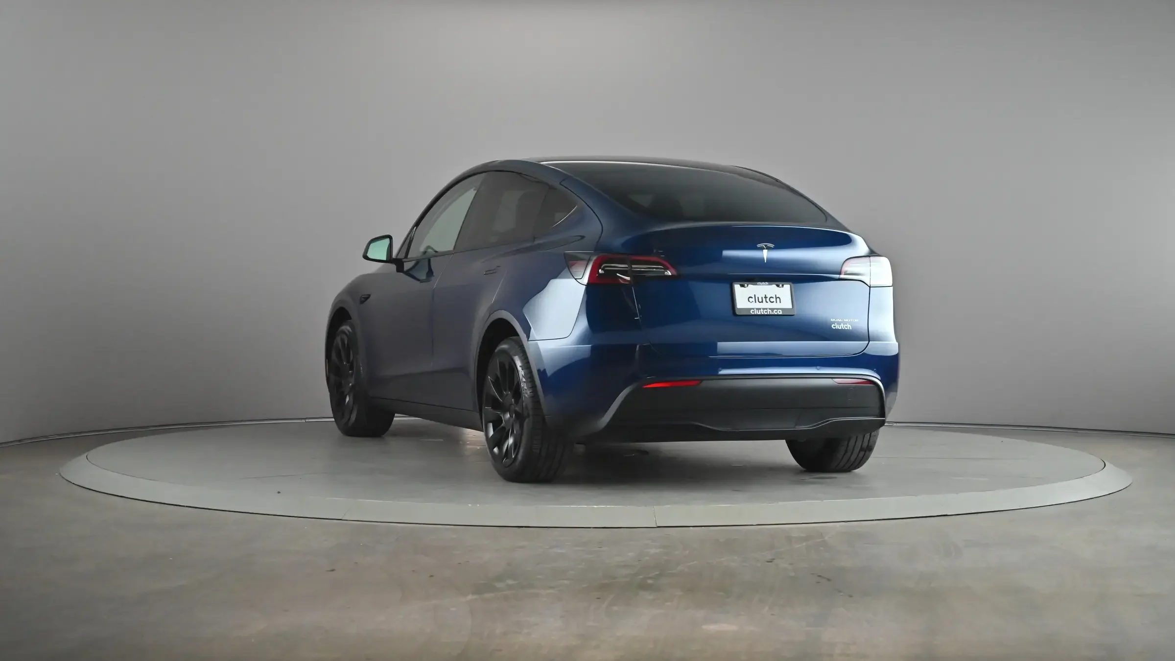 Tesla Model Y Long Range - Photo 2