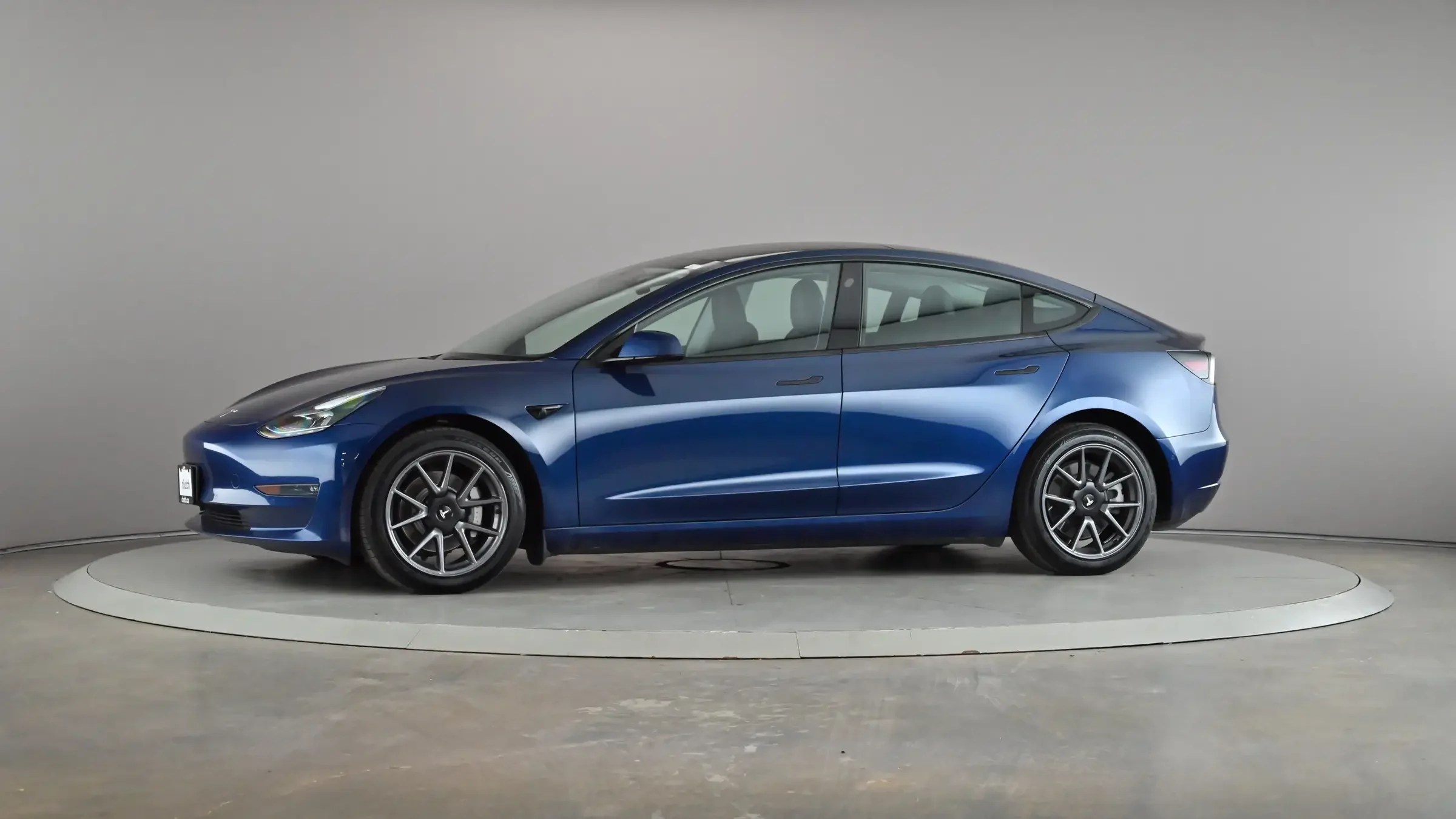 Tesla Model 3 Long Range - Photo 3