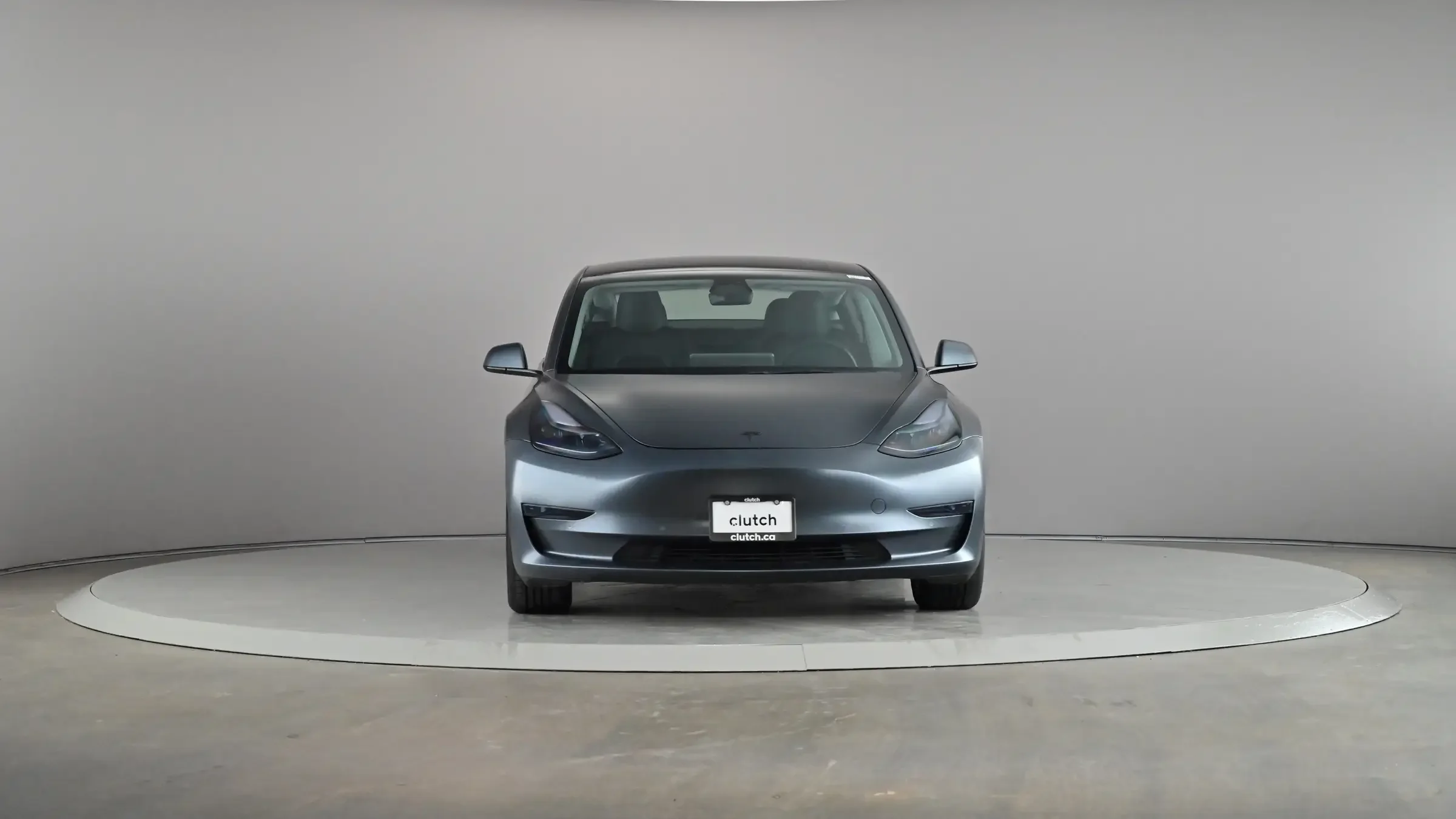 Tesla Model 3 Standard Range - Photo 2