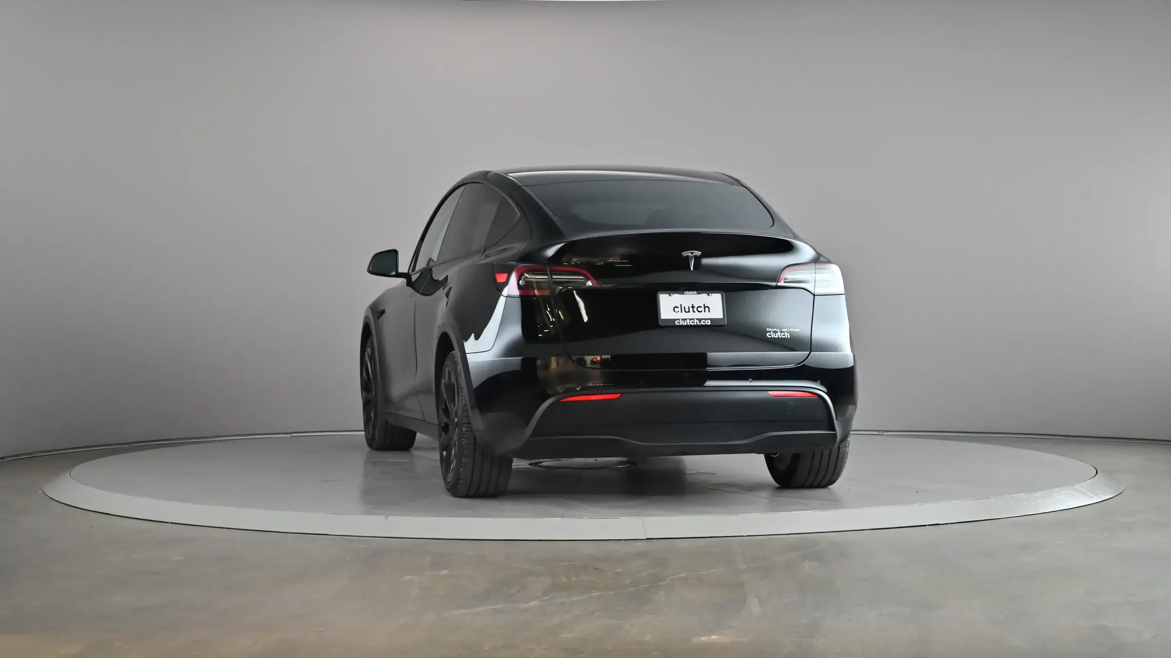 Tesla Model Y Long Range - Photo 2