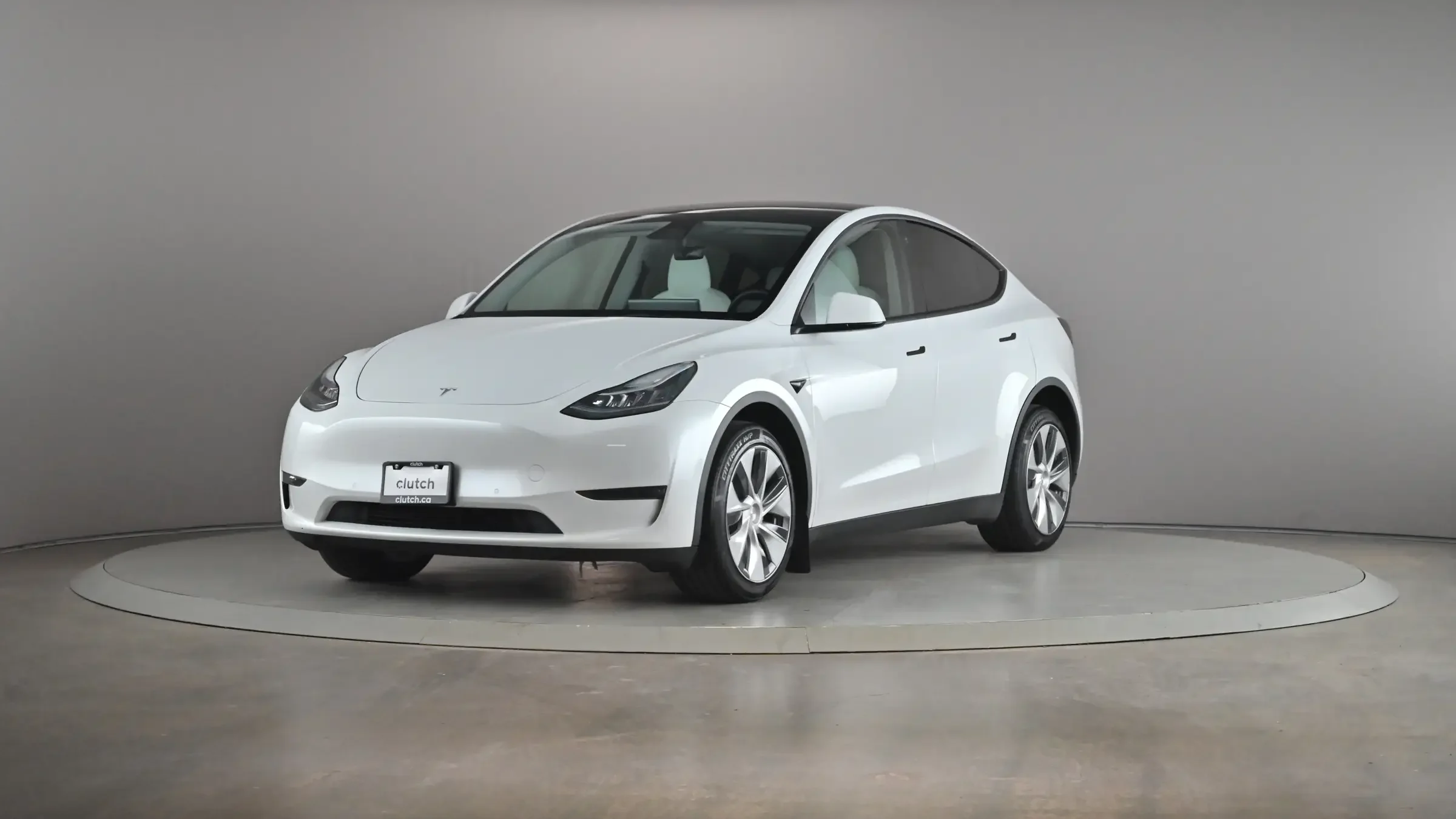 Tesla Model Y Long Range - Photo 2
