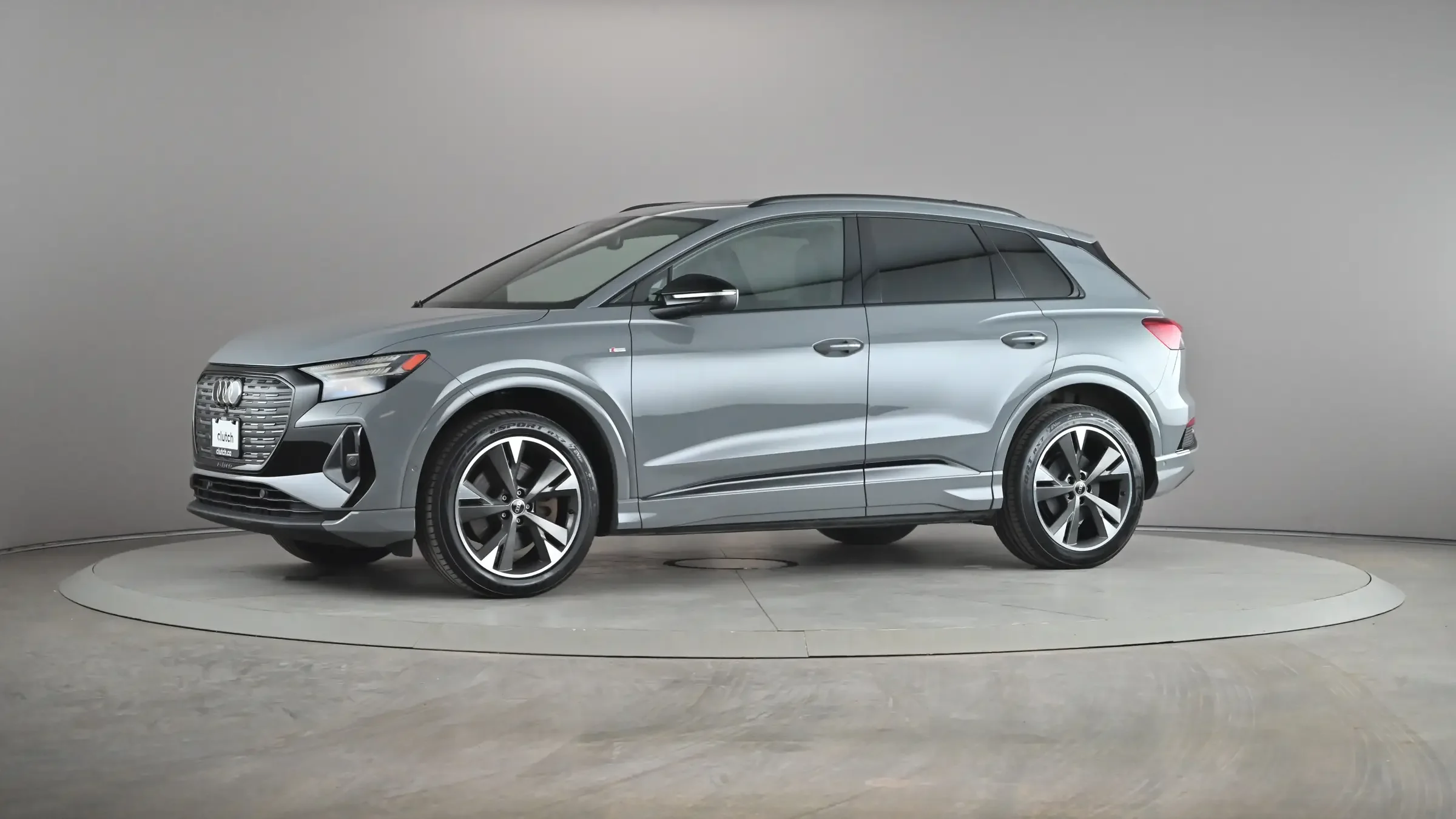 Audi Q4 e-tron 50 - Photo 2