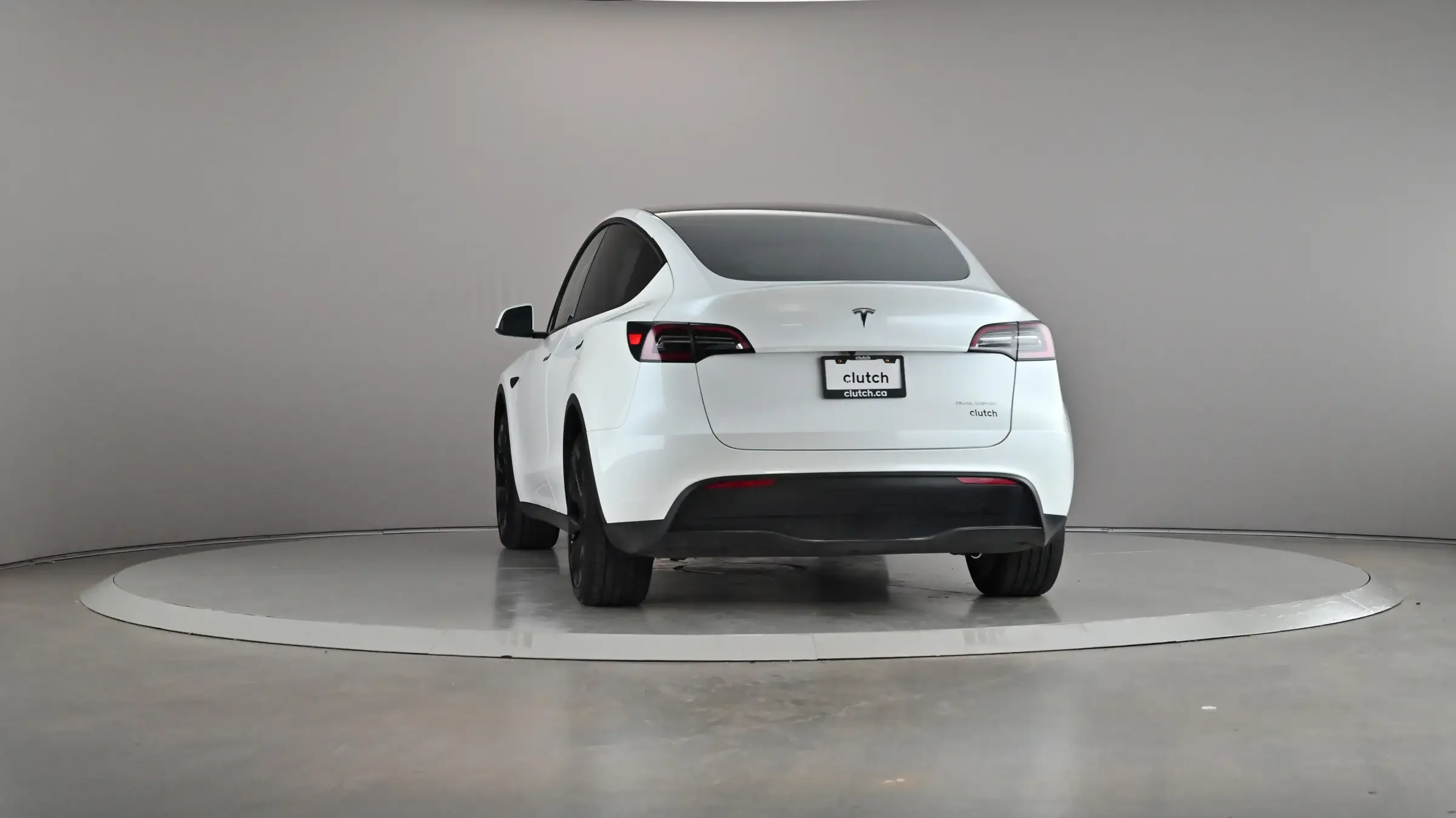 Tesla Model Y Long Range - Photo 2