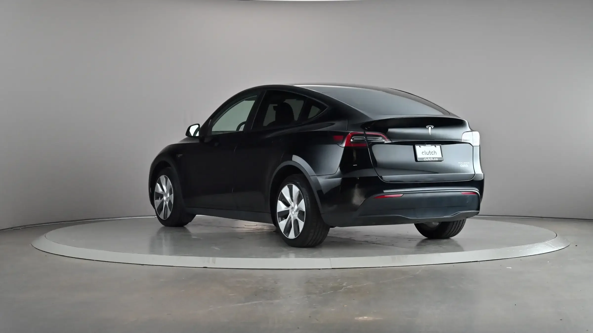 Tesla Model Y Long Range - Photo 3