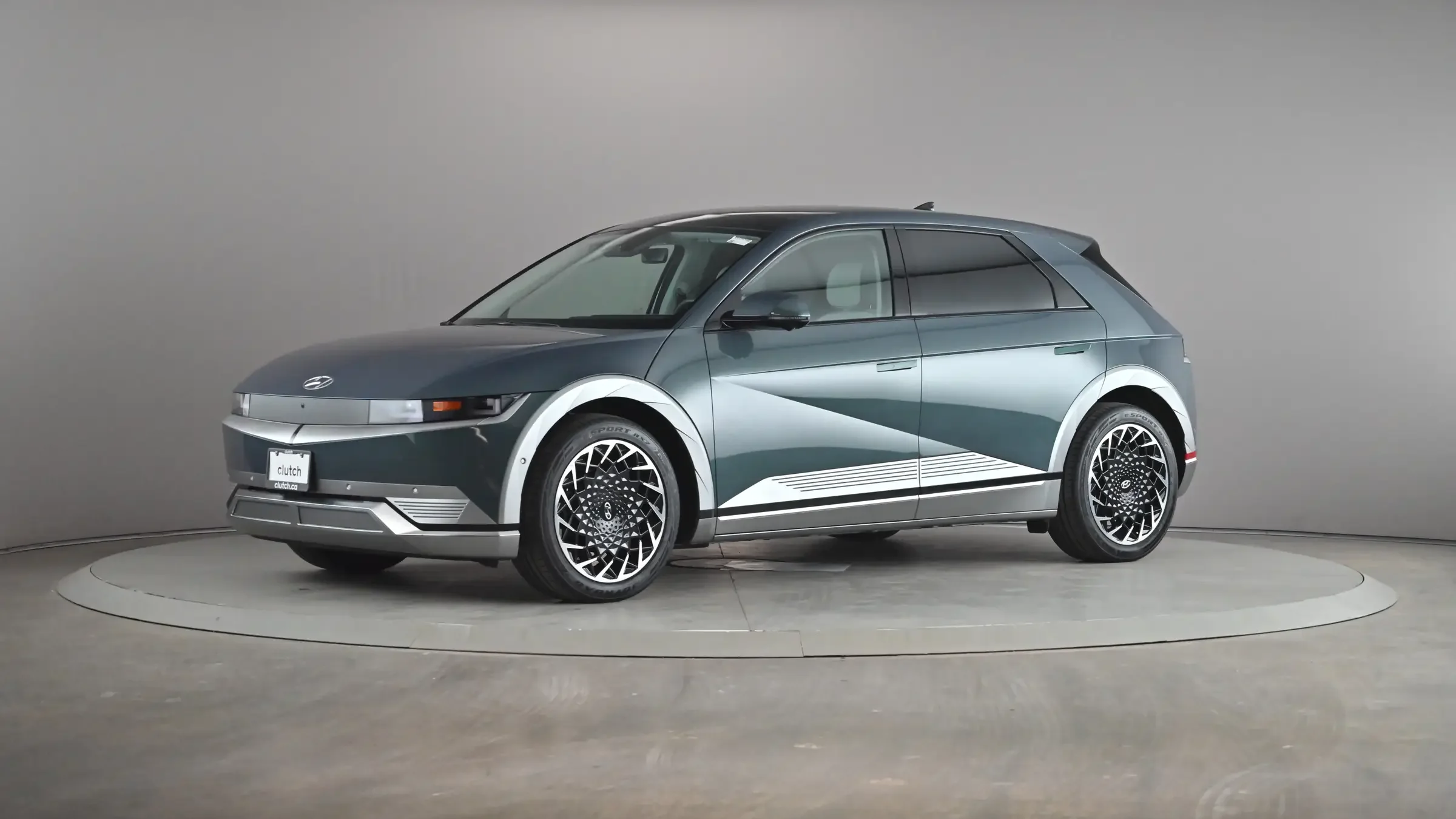 Hyundai Ioniq Electric - Photo 2