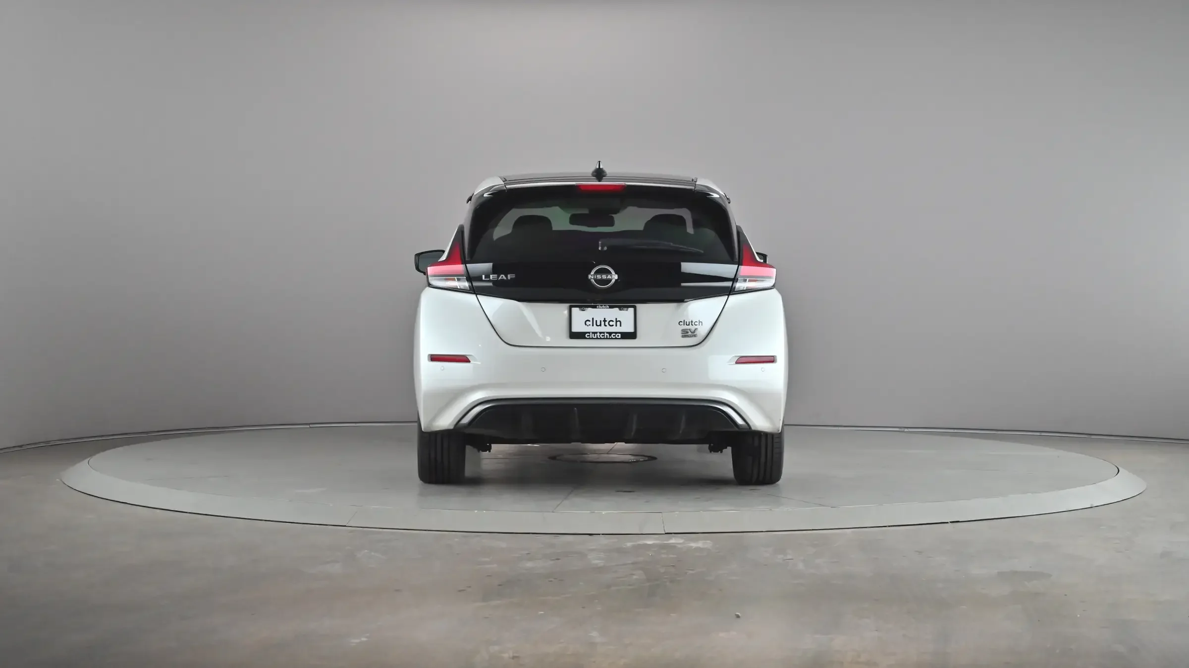 Nissan LEAF SV - Photo 2