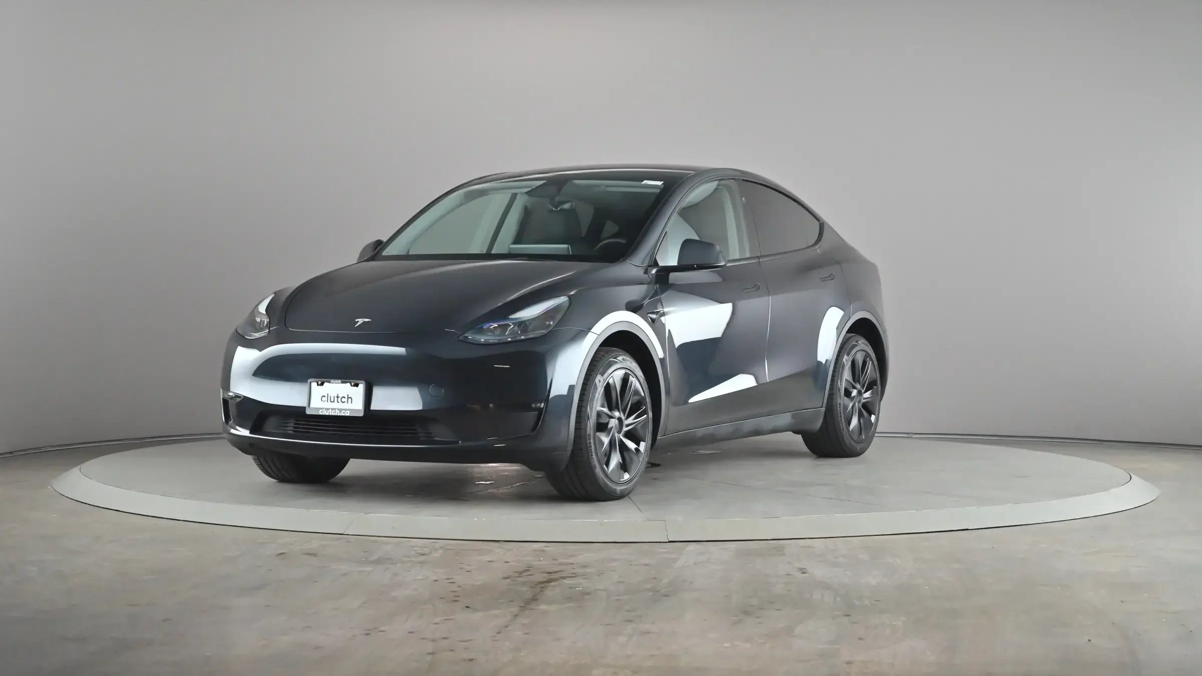 Tesla Model Y Long Range - Photo 2