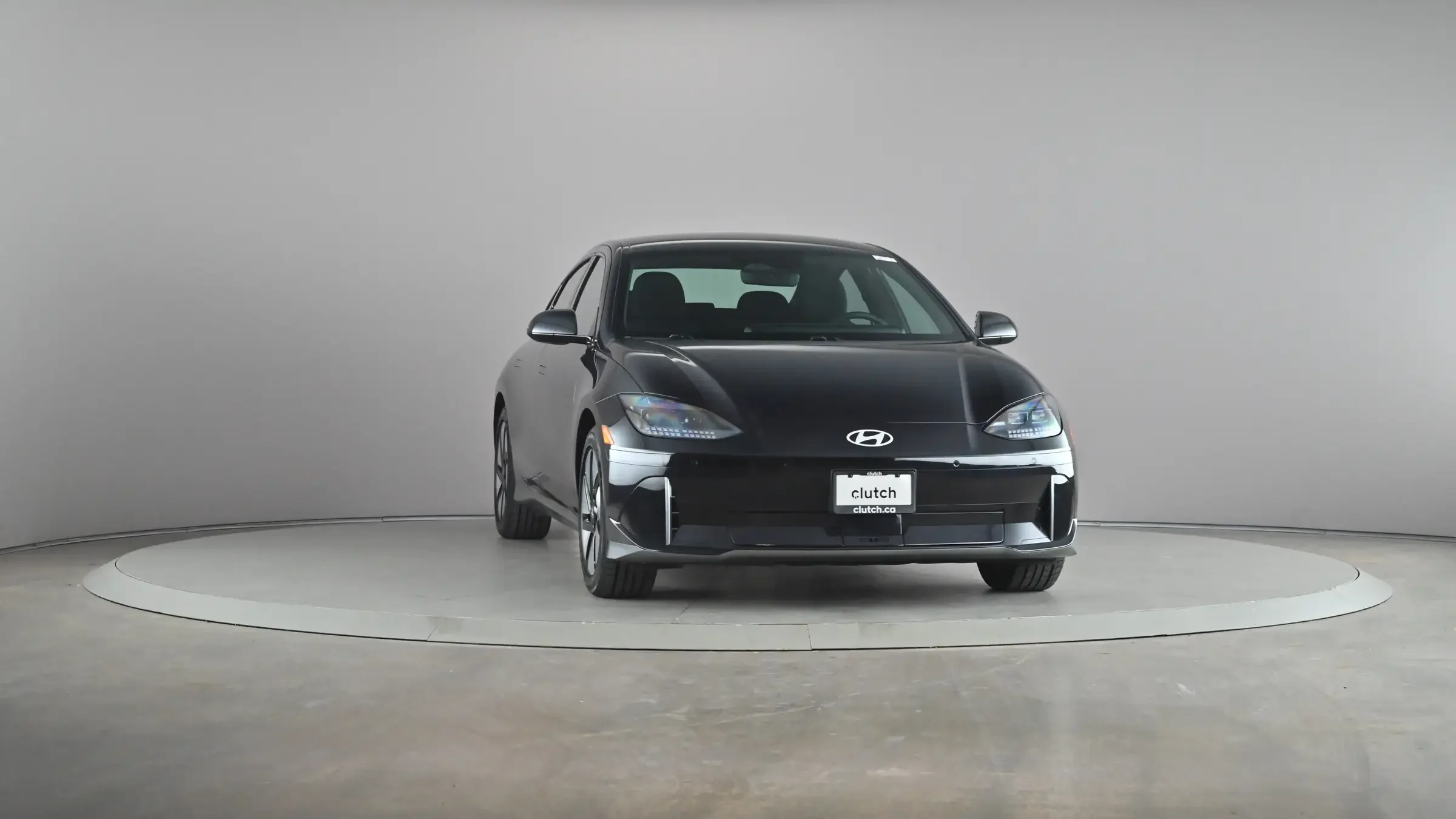 Hyundai - Photo 1