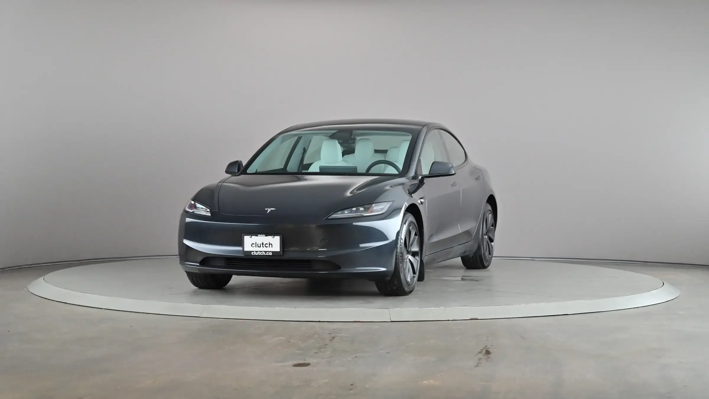 Tesla Model 3 - Photo 3